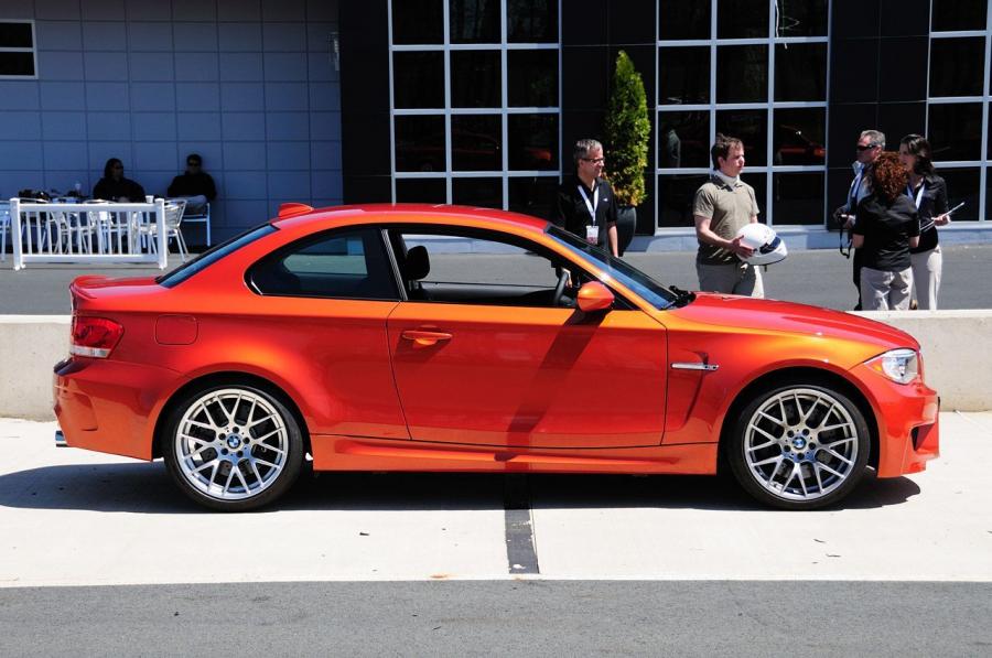  BMW 1-Series M Coupe 2011 года  (фото 43 из 76)